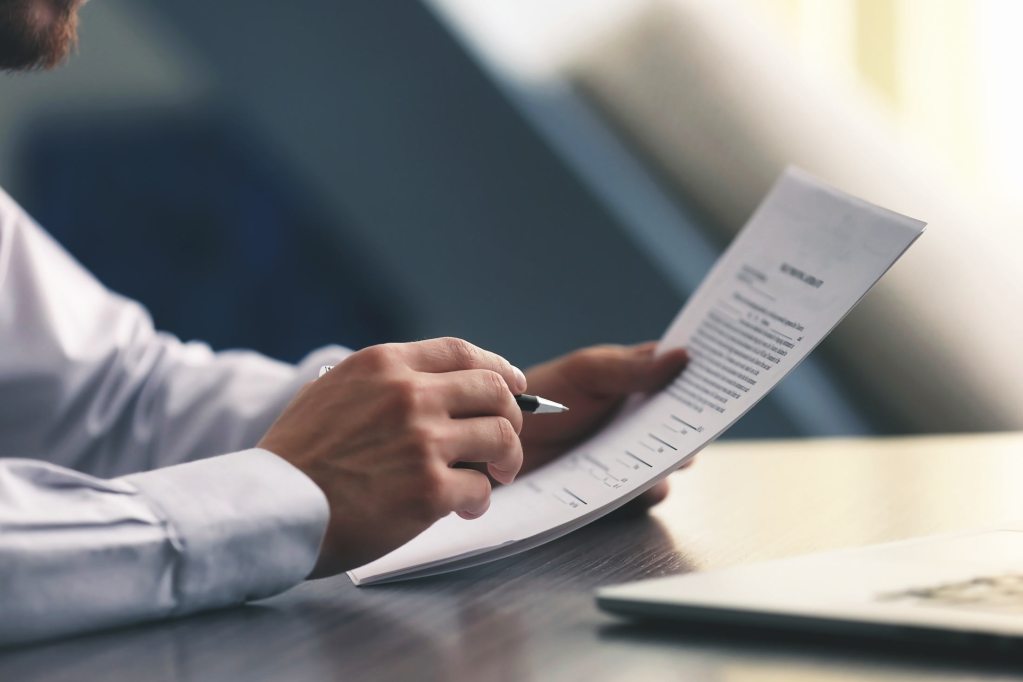 Especialidad en Redacción de Contratos